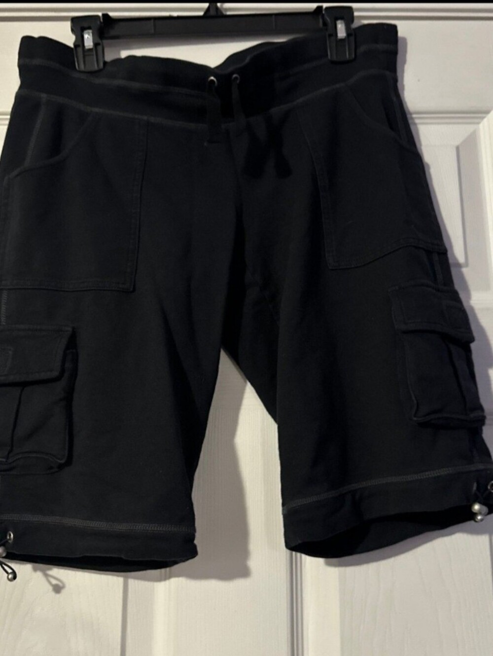 Athleta Bettona Boyfriend Cargo Shorts are a size Small.